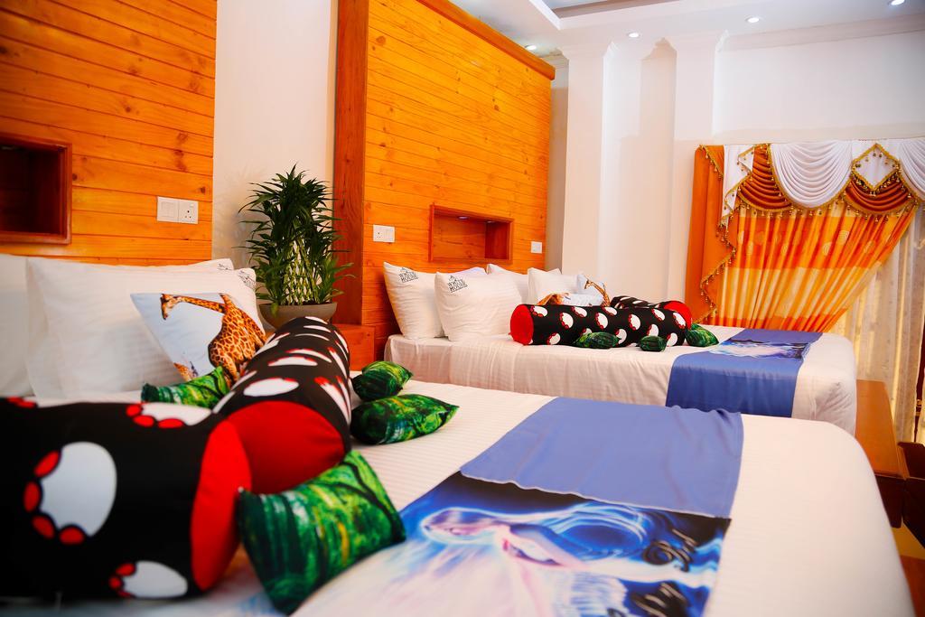 Hotel White House Anuradhapura Eksteriør billede