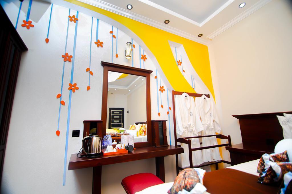 Hotel White House Anuradhapura Eksteriør billede