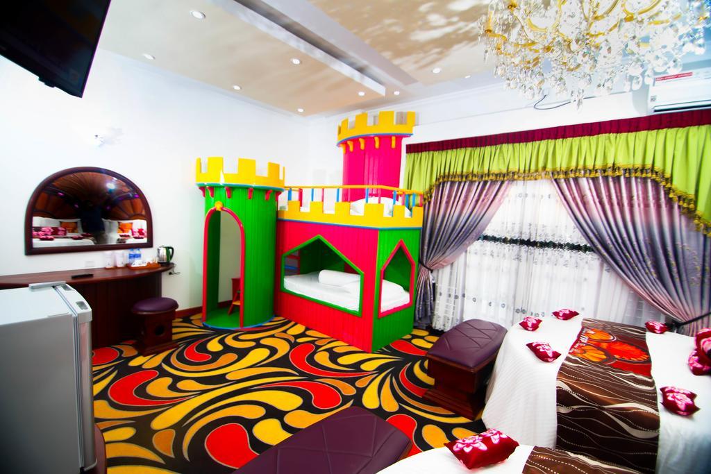 Hotel White House Anuradhapura Eksteriør billede