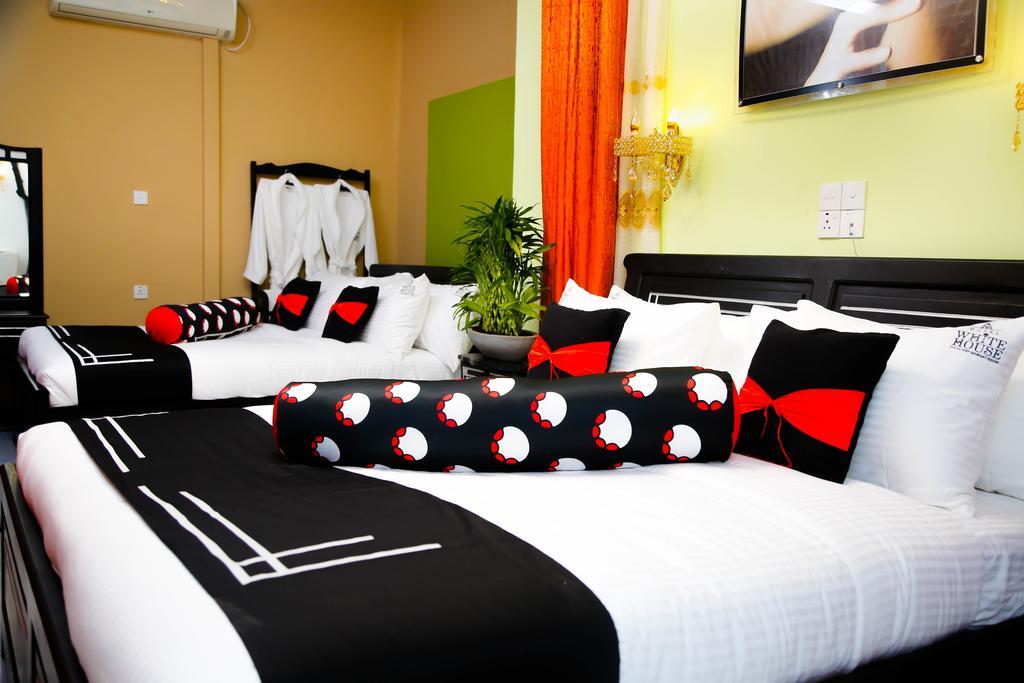 Hotel White House Anuradhapura Eksteriør billede