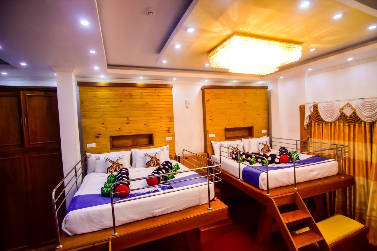 Hotel White House Anuradhapura Eksteriør billede