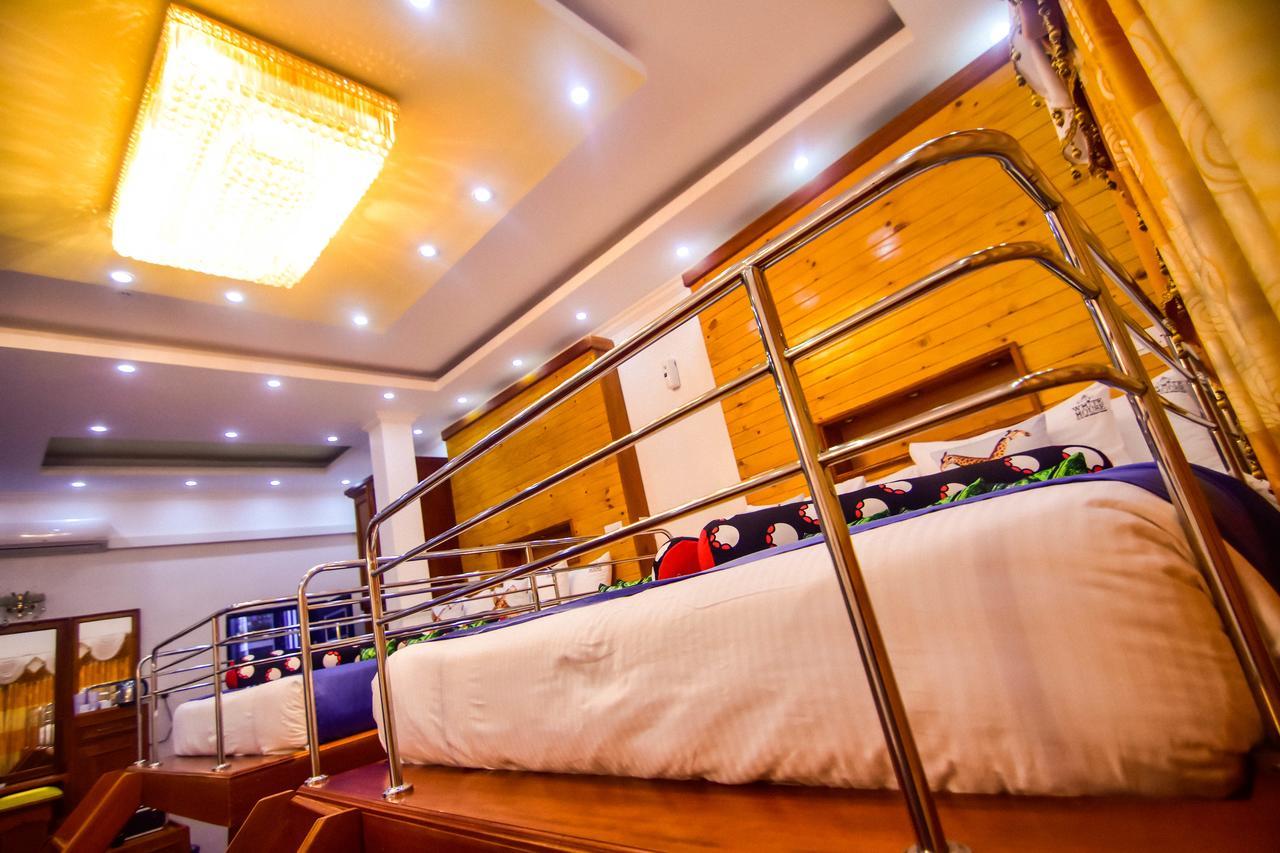 Hotel White House Anuradhapura Eksteriør billede